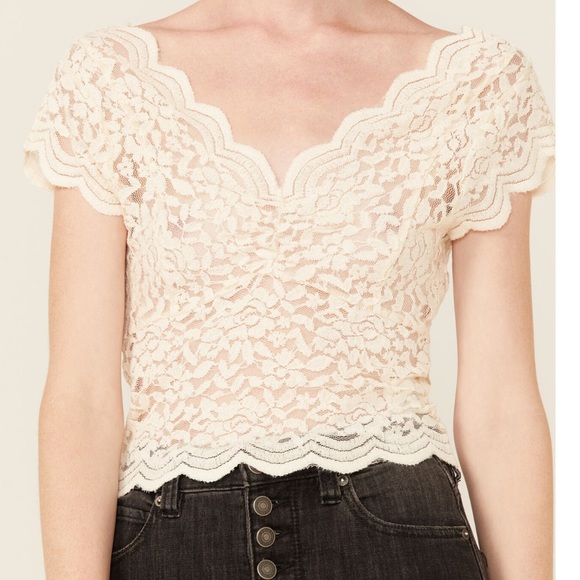 SHYANNE WOMEN'S IVORY LACE SHORT SLEEVE CROP TOP size Small - Picture 3 of 10
